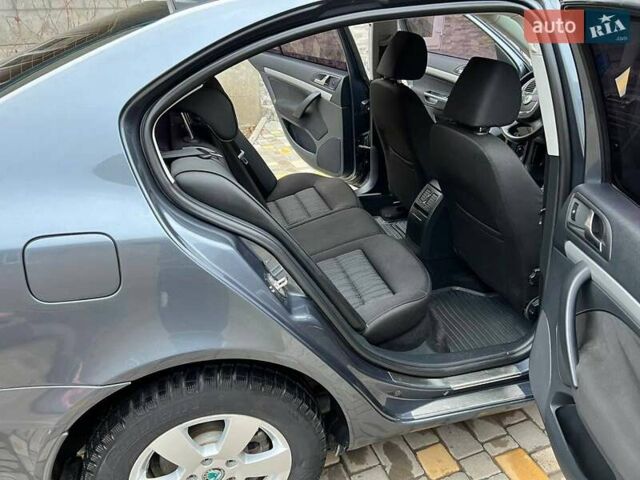 Серый Шкода Октавия, объемом двигателя 1.8 л и пробегом 137 тыс. км за 8300 $, фото 22 на Automoto.ua