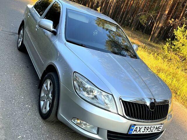 Серый Шкода Октавия, объемом двигателя 1.8 л и пробегом 165 тыс. км за 9800 $, фото 5 на Automoto.ua