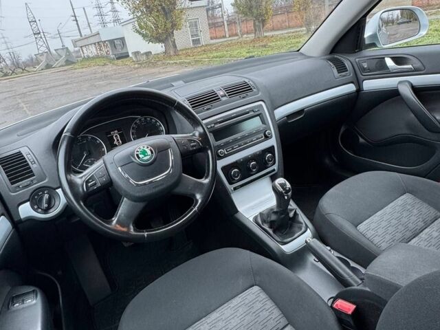 Серый Шкода Октавия, объемом двигателя 0 л и пробегом 190 тыс. км за 6750 $, фото 6 на Automoto.ua