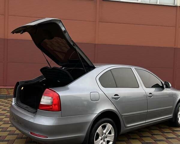Серый Шкода Октавия, объемом двигателя 1.8 л и пробегом 239 тыс. км за 8800 $, фото 10 на Automoto.ua