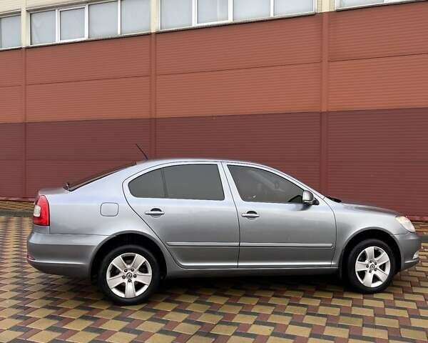 Серый Шкода Октавия, объемом двигателя 1.8 л и пробегом 239 тыс. км за 8800 $, фото 11 на Automoto.ua