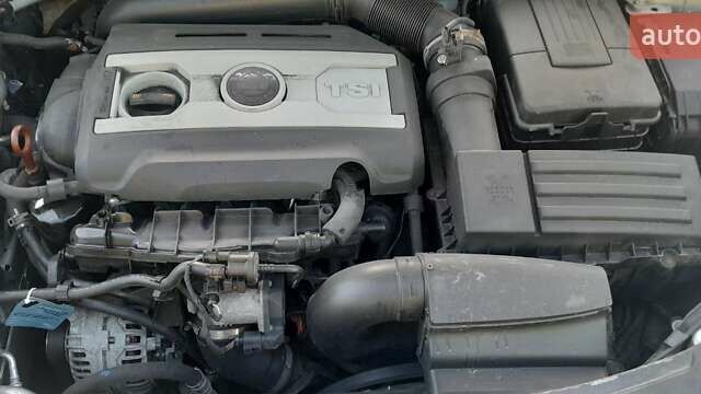 Сірий Шкода Октавія, об'ємом двигуна 1.8 л та пробігом 450 тис. км за 8000 $, фото 2 на Automoto.ua