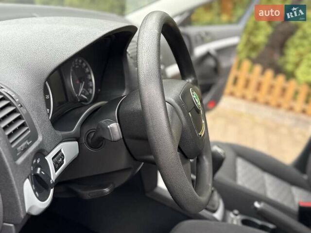 Серый Шкода Октавия, объемом двигателя 1.6 л и пробегом 77 тыс. км за 10900 $, фото 41 на Automoto.ua