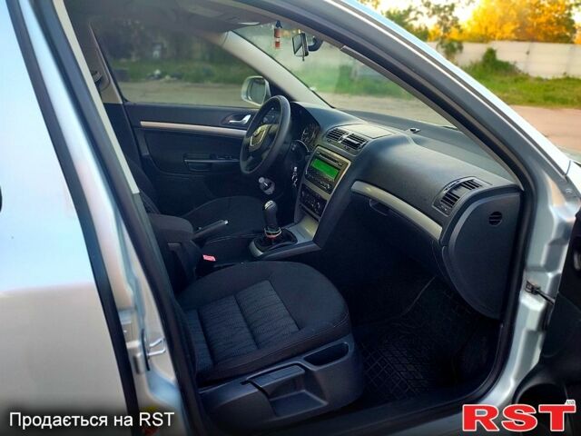 Сірий Шкода Октавія, об'ємом двигуна 1.8 л та пробігом 246 тис. км за 7500 $, фото 6 на Automoto.ua