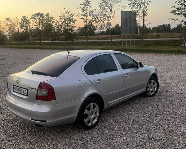 Серый Шкода Октавия, объемом двигателя 1.8 л и пробегом 334 тыс. км за 7200 $, фото 3 на Automoto.ua