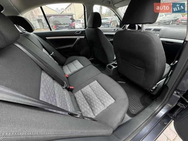 Серый Шкода Октавия, объемом двигателя 1.6 л и пробегом 77 тыс. км за 10950 $, фото 24 на Automoto.ua