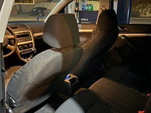 Сірий Шкода Октавія, об'ємом двигуна 1.6 л та пробігом 262 тис. км за 4500 $, фото 6 на Automoto.ua