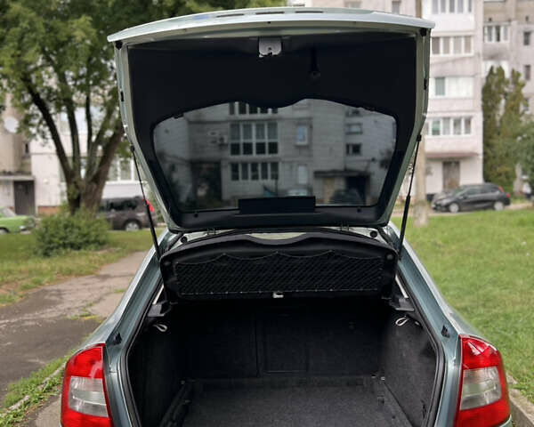 Сірий Шкода Октавія, об'ємом двигуна 1.97 л та пробігом 273 тис. км за 10799 $, фото 82 на Automoto.ua