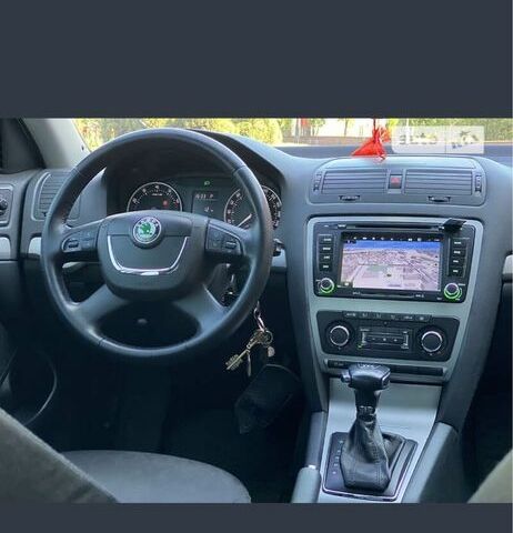 Серый Шкода Октавия, объемом двигателя 1.8 л и пробегом 174 тыс. км за 6700 $, фото 5 на Automoto.ua
