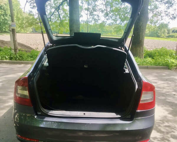 Сірий Шкода Октавія, об'ємом двигуна 1.8 л та пробігом 345 тис. км за 7600 $, фото 6 на Automoto.ua