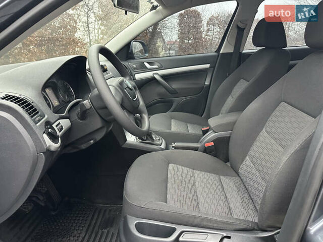 Серый Шкода Октавия, объемом двигателя 1.8 л и пробегом 140 тыс. км за 9500 $, фото 10 на Automoto.ua