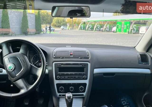 Серый Шкода Октавия, объемом двигателя 1.6 л и пробегом 206 тыс. км за 11200 $, фото 8 на Automoto.ua