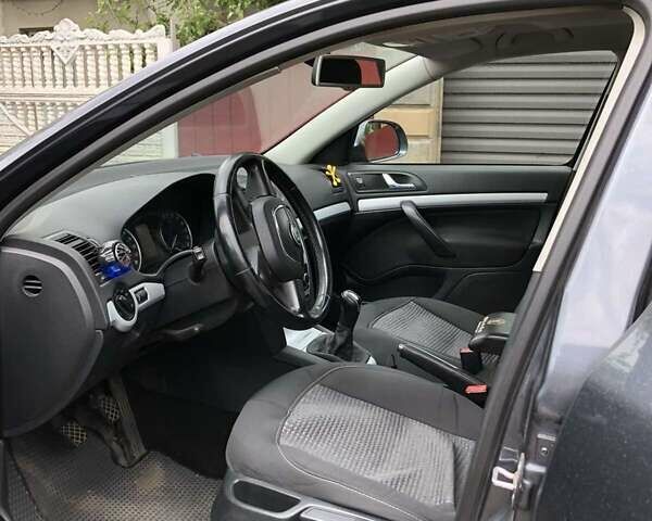Сірий Шкода Октавія, об'ємом двигуна 1.6 л та пробігом 310 тис. км за 7500 $, фото 6 на Automoto.ua