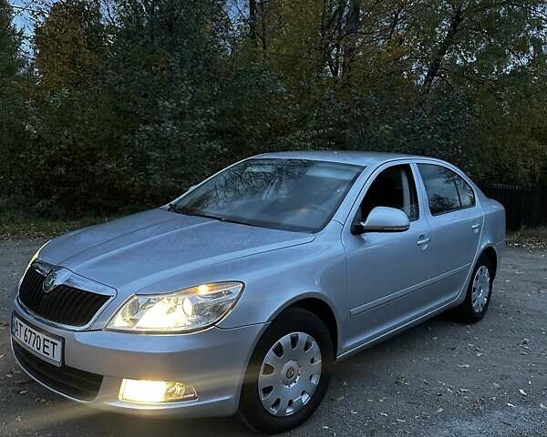 Шкода Октавия 2011 в Надворной на Automoto.ua Серый Шкода Октавия, объемом двигателя 1.6 л и пробегом 202 тыс. км за 6950 $, фото 23 на Automoto.ua