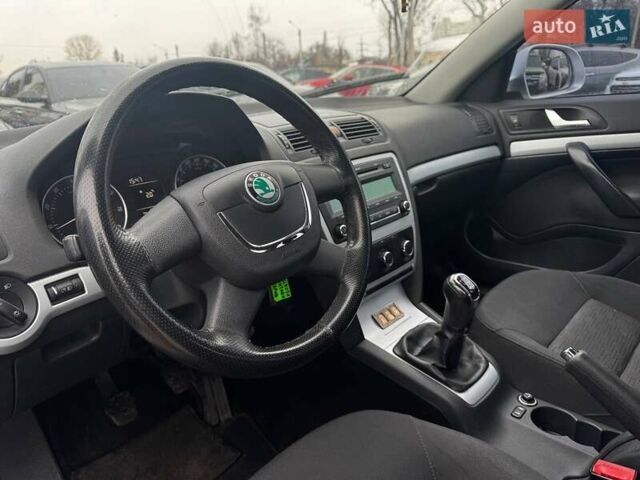 Серый Шкода Октавия, объемом двигателя 1.8 л и пробегом 330 тыс. км за 6700 $, фото 27 на Automoto.ua
