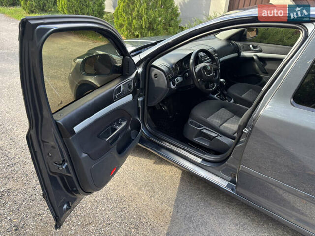 Шкода Октавия 2011 в Запорожье на Automoto.ua Серый Шкода Октавия, объемом двигателя 1.8 л и пробегом 180 тыс. км за 7100 $, фото 26 на Automoto.ua