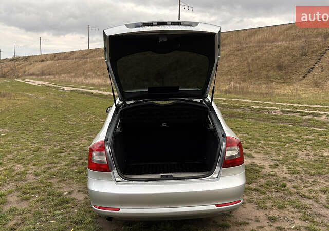 Сірий Шкода Октавія, об'ємом двигуна 1.6 л та пробігом 202 тис. км за 7700 $, фото 21 на Automoto.ua