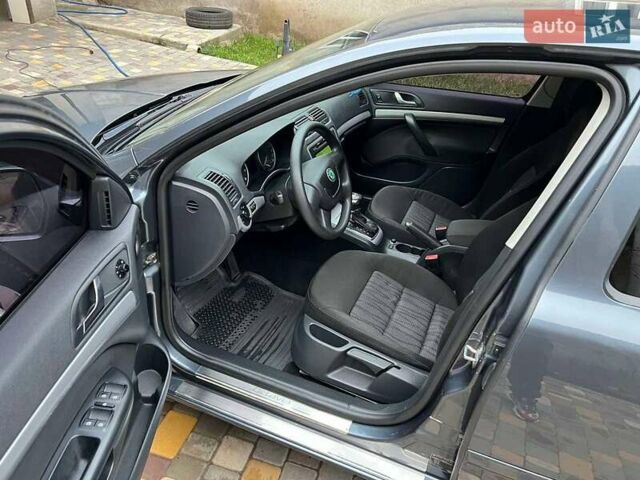 Серый Шкода Октавия, объемом двигателя 1.8 л и пробегом 137 тыс. км за 8300 $, фото 27 на Automoto.ua