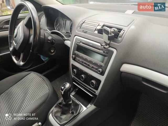 Сірий Шкода Октавія, об'ємом двигуна 1.6 л та пробігом 283 тис. км за 8500 $, фото 4 на Automoto.ua