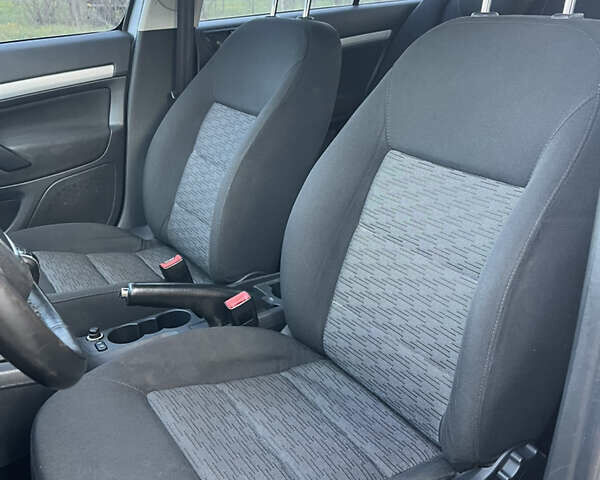 Сірий Шкода Октавія, об'ємом двигуна 1.8 л та пробігом 215 тис. км за 6400 $, фото 11 на Automoto.ua