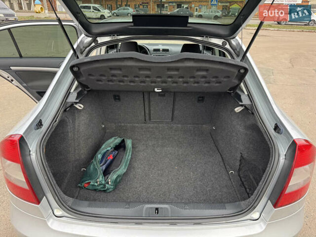 Серый Шкода Октавия, объемом двигателя 1.8 л и пробегом 166 тыс. км за 7300 $, фото 10 на Automoto.ua