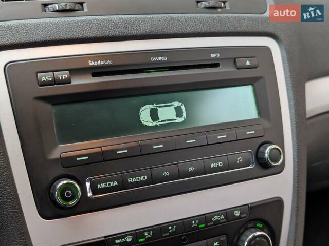 Серый Шкода Октавия, объемом двигателя 1.6 л и пробегом 306 тыс. км за 7850 $, фото 56 на Automoto.ua