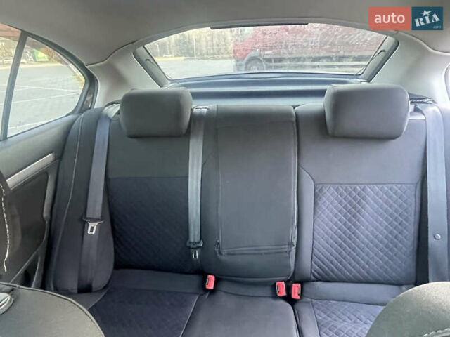 Сірий Шкода Октавія, об'ємом двигуна 1.6 л та пробігом 190 тис. км за 8700 $, фото 24 на Automoto.ua