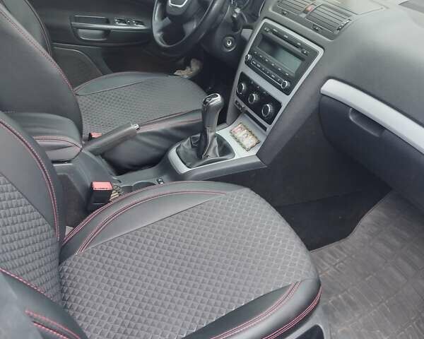 Серый Шкода Октавия, объемом двигателя 1.6 л и пробегом 223 тыс. км за 9200 $, фото 14 на Automoto.ua
