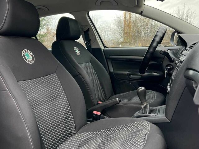 Сірий Шкода Октавія, об'ємом двигуна 1.4 л та пробігом 219 тис. км за 6999 $, фото 15 на Automoto.ua