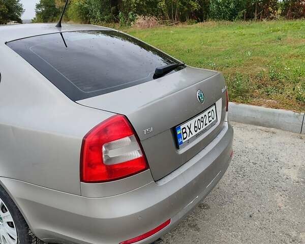 Серый Шкода Октавия, объемом двигателя 1.39 л и пробегом 283 тыс. км за 6500 $, фото 4 на Automoto.ua