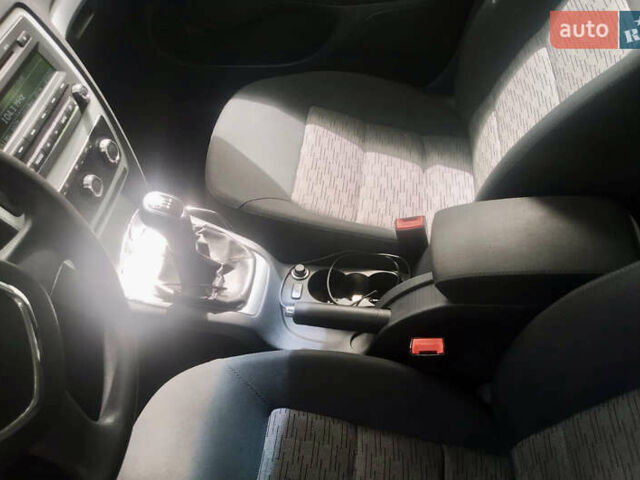 Сірий Шкода Октавія, об'ємом двигуна 1.8 л та пробігом 345 тис. км за 7600 $, фото 18 на Automoto.ua