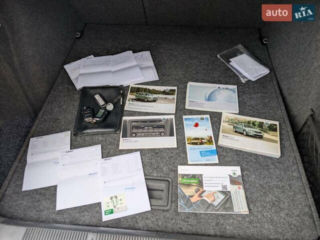 Серый Шкода Октавия, объемом двигателя 1.6 л и пробегом 306 тыс. км за 7850 $, фото 68 на Automoto.ua