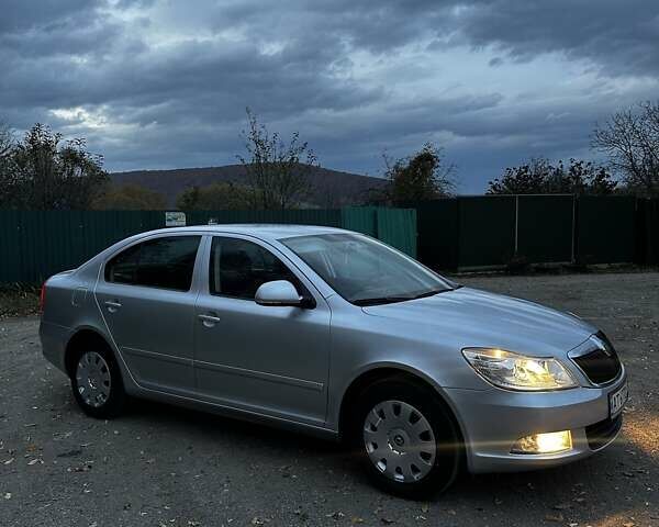 Шкода Октавия 2011 в Надворной на Automoto.ua Серый Шкода Октавия, объемом двигателя 1.6 л и пробегом 202 тыс. км за 6950 $, фото 11 на Automoto.ua