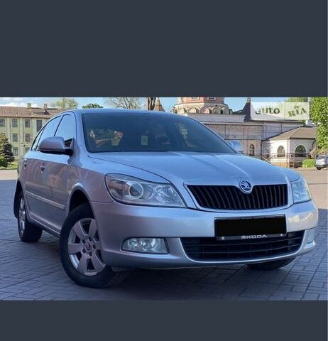 Серый Шкода Октавия, объемом двигателя 1.8 л и пробегом 174 тыс. км за 6700 $, фото 2 на Automoto.ua