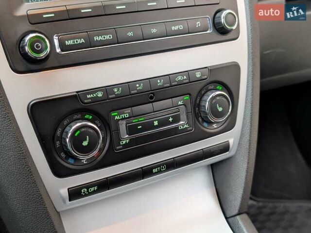 Серый Шкода Октавия, объемом двигателя 1.6 л и пробегом 306 тыс. км за 7850 $, фото 54 на Automoto.ua