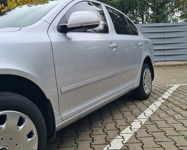Серый Шкода Октавия, объемом двигателя 1.8 л и пробегом 165 тыс. км за 6700 $, фото 5 на Automoto.ua