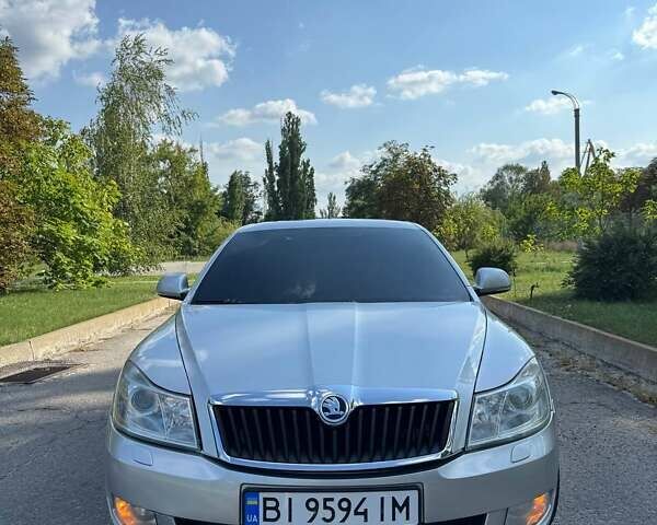 Сірий Шкода Октавія, об'ємом двигуна 1.8 л та пробігом 221 тис. км за 8000 $, фото 9 на Automoto.ua