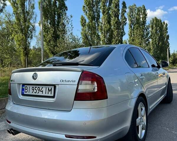 Сірий Шкода Октавія, об'ємом двигуна 1.8 л та пробігом 221 тис. км за 8000 $, фото 4 на Automoto.ua