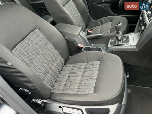 Серый Шкода Октавия, объемом двигателя 1.8 л и пробегом 212 тыс. км за 9333 $, фото 35 на Automoto.ua