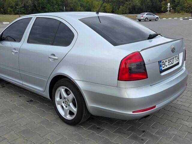 Серый Шкода Октавия, объемом двигателя 1.4 л и пробегом 132 тыс. км за 7999 $, фото 2 на Automoto.ua