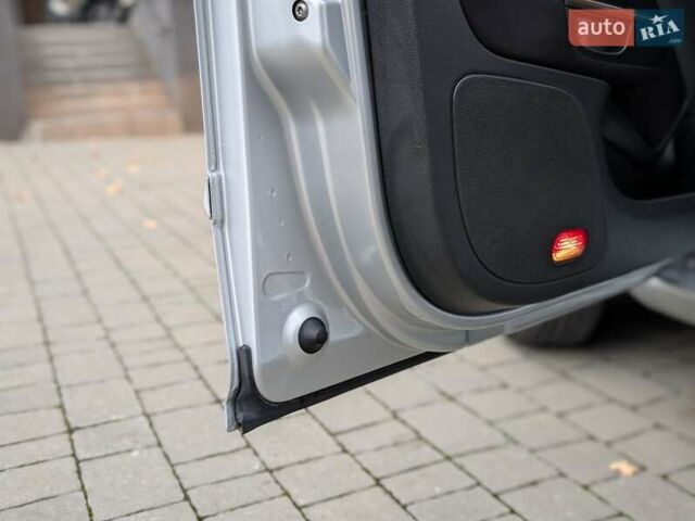 Серый Шкода Октавия, объемом двигателя 1.6 л и пробегом 306 тыс. км за 7850 $, фото 34 на Automoto.ua