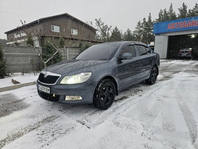 Сірий Шкода Октавія, об'ємом двигуна 1.6 л та пробігом 285 тис. км за 9000 $, фото 1 на Automoto.ua