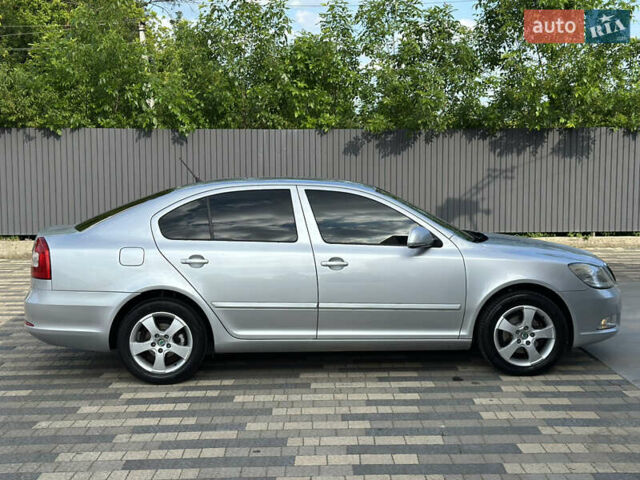 Сірий Шкода Октавія, об'ємом двигуна 1.6 л та пробігом 307 тис. км за 7500 $, фото 10 на Automoto.ua