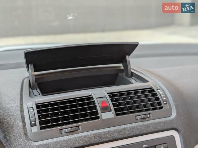 Серый Шкода Октавия, объемом двигателя 1.6 л и пробегом 306 тыс. км за 7850 $, фото 60 на Automoto.ua