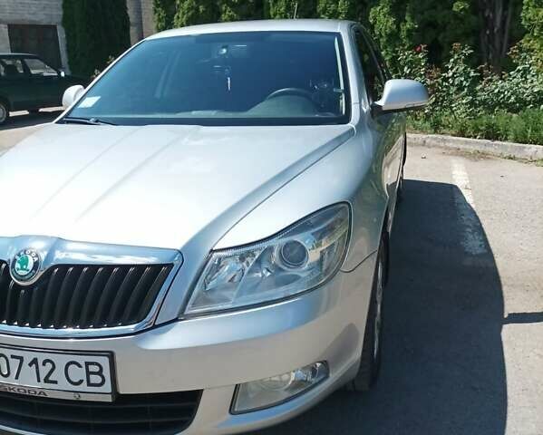 Серый Шкода Октавия, объемом двигателя 1.8 л и пробегом 212 тыс. км за 7800 $, фото 1 на Automoto.ua
