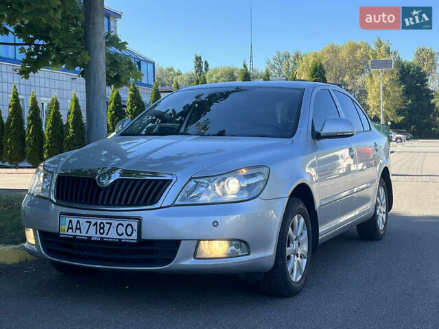 Серый Шкода Октавия, объемом двигателя 1.8 л и пробегом 215 тыс. км за 6550 $, фото 1 на Automoto.ua