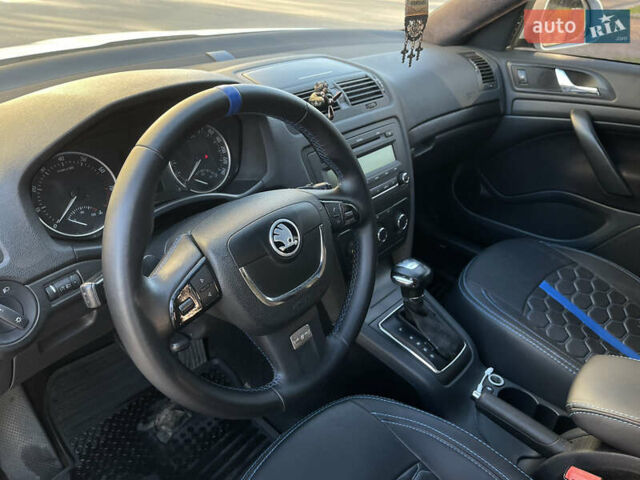 Серый Шкода Октавия, объемом двигателя 1.8 л и пробегом 204 тыс. км за 8500 $, фото 15 на Automoto.ua