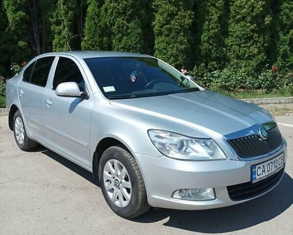 Серый Шкода Октавия, объемом двигателя 1.8 л и пробегом 212 тыс. км за 7800 $, фото 9 на Automoto.ua