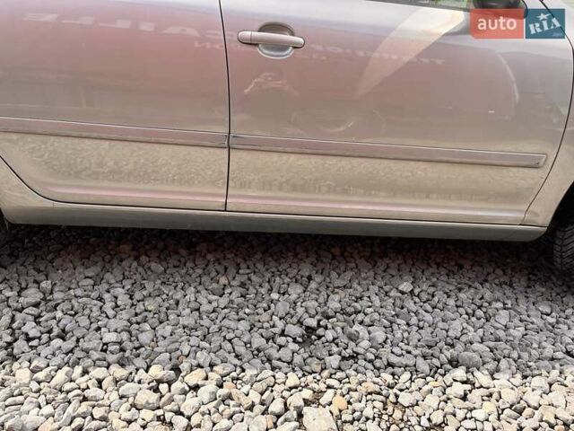 Серый Шкода Октавия, объемом двигателя 1.8 л и пробегом 129 тыс. км за 6900 $, фото 16 на Automoto.ua