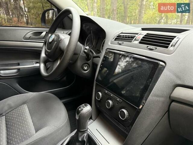 Серый Шкода Октавия, объемом двигателя 1.6 л и пробегом 173 тыс. км за 7700 $, фото 23 на Automoto.ua